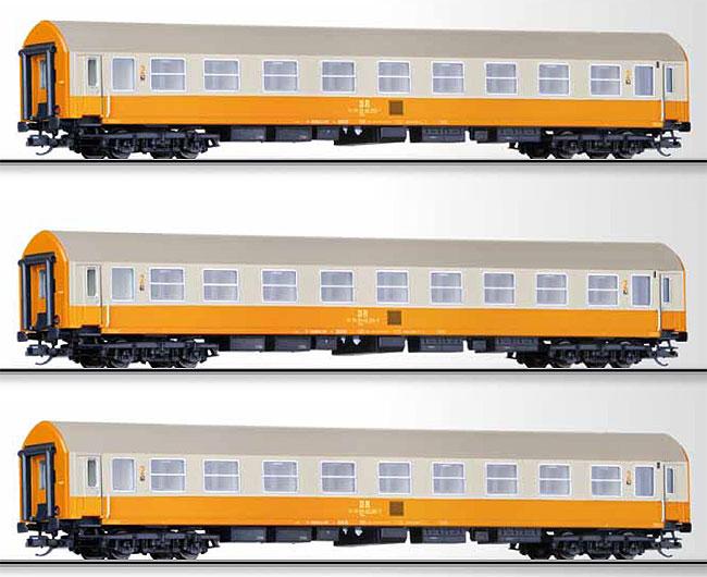 Set of 3 Passenger cars StadteExpress. Set #2<br /><a href='images/pictures/Tillig/01603.jpg' target='_blank'>Full size image</a>